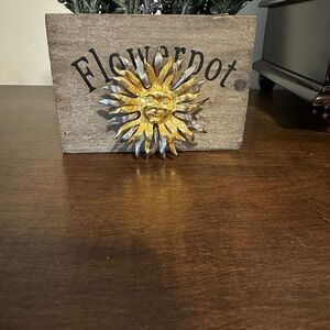 Signed JJ (aka JONETTE) RADIANT SUN with SMILING Face - Pin - Brooch - Vintage